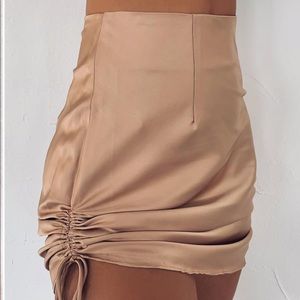 Tigemist tan mini skirt, Mid rise